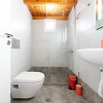 Poseidon House * Pollonia