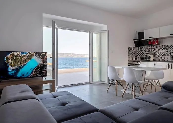 Poseidon House Дом отдыха Поллония