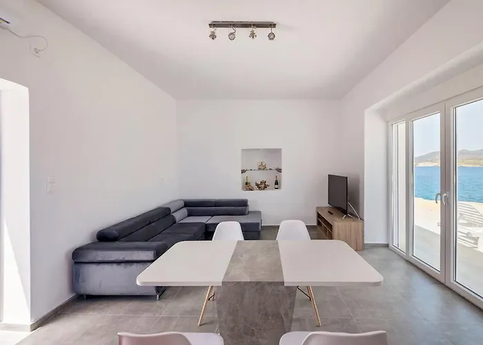 Poseidon House Дом отдыха